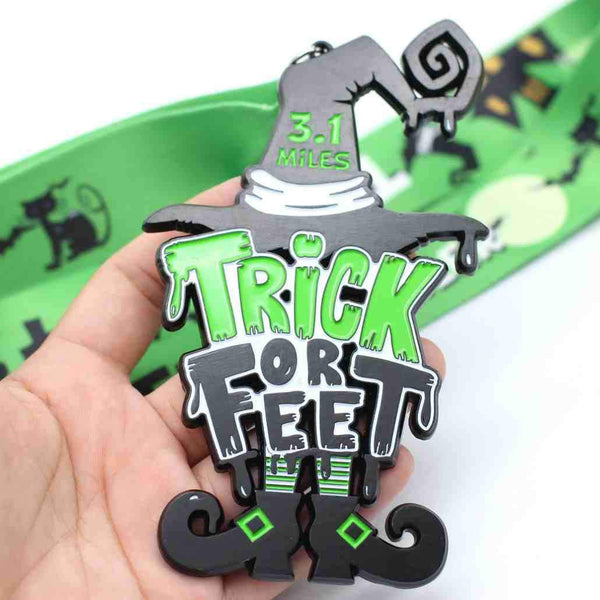 TRICK OR FEET 3.1
